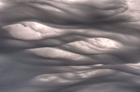 20 фото редких и устрашающих асператус-облаков (21 фото)