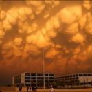 Будет что-то нехорошее. Кажется торнадо..