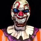 Фото Мария Мэлоун в роли чудовищного клоуна из раздела  /