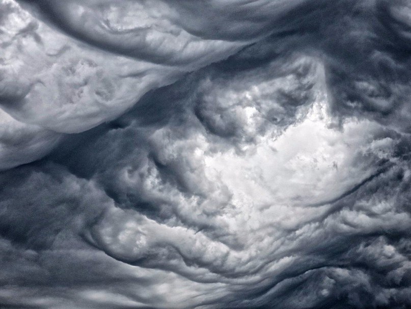 Фото … чтобы подчеркунть мрачность и безысходность момента из раздела /