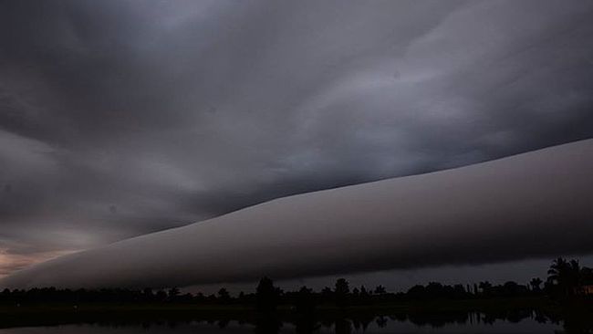 Валовое облако (штормовой воротник)