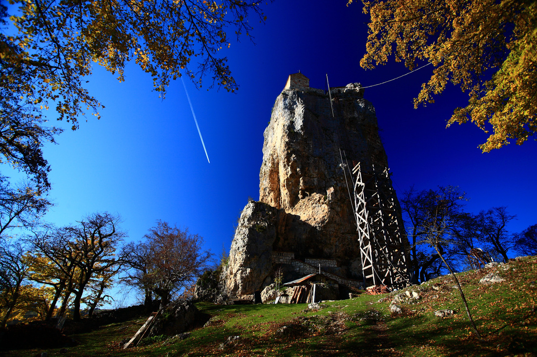 Вид снизу из деревни Кацхи