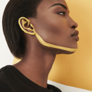 Золото на лице и теле