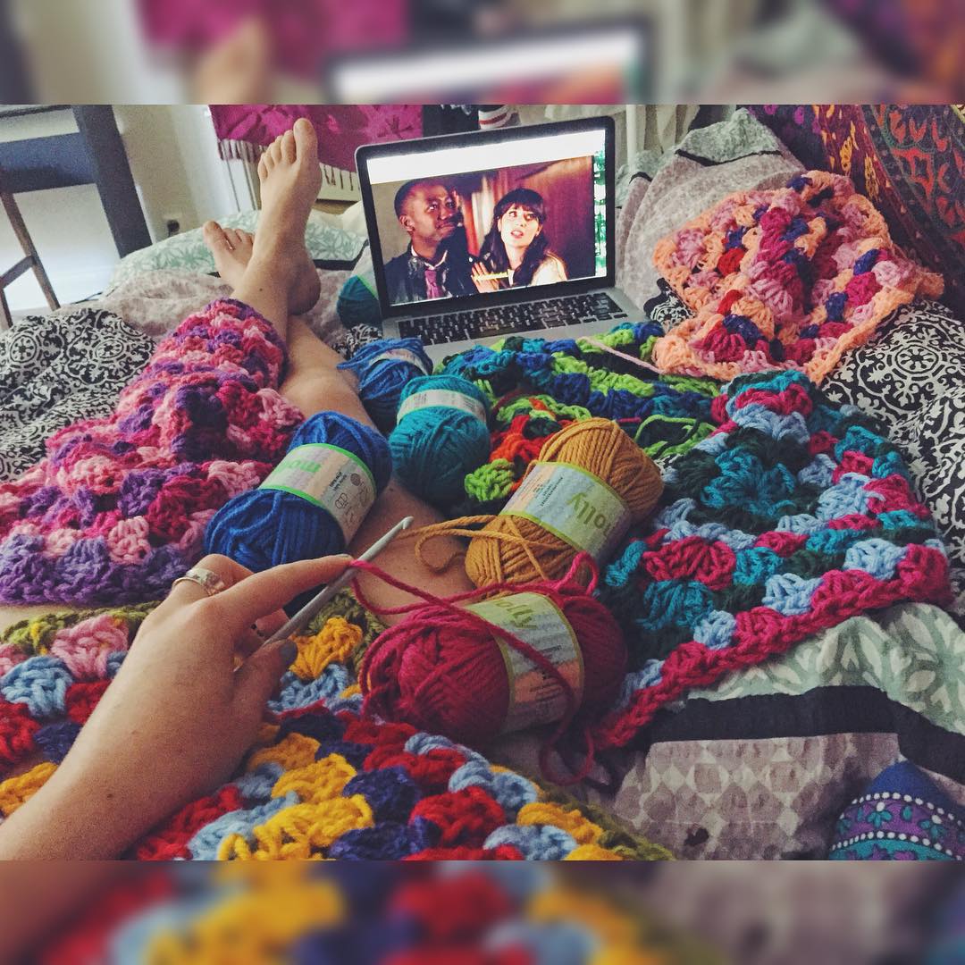 Фото Лежу, смотрю кино и вяжу, вяжу, вяжу… из раздела  /