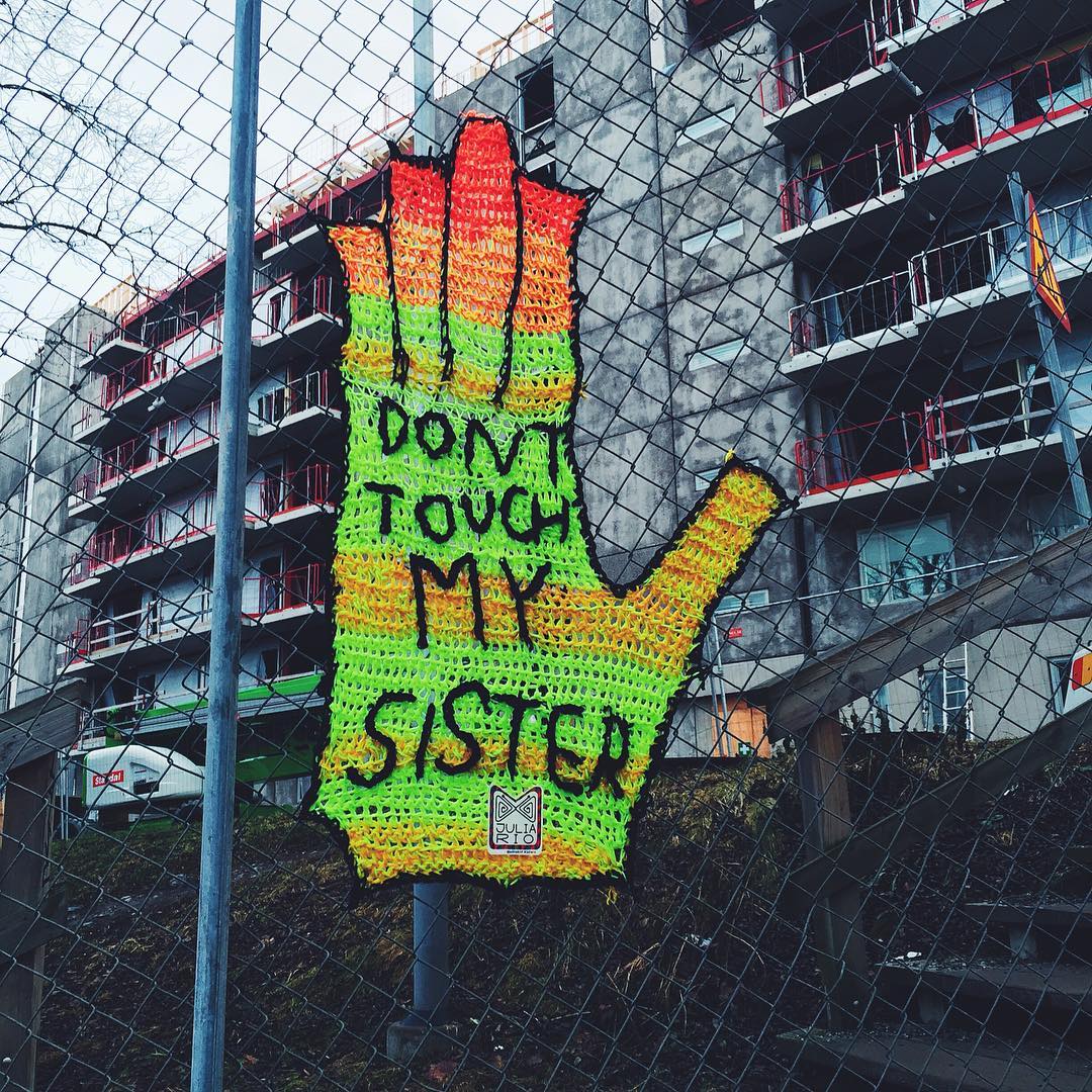 Фото Джулия Риордан: однажды мне надоело вязать скучные вещи из раздела  /