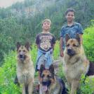 Фото Дети и собаки гуляют вместе (подборка из 24 фото) из раздела  /