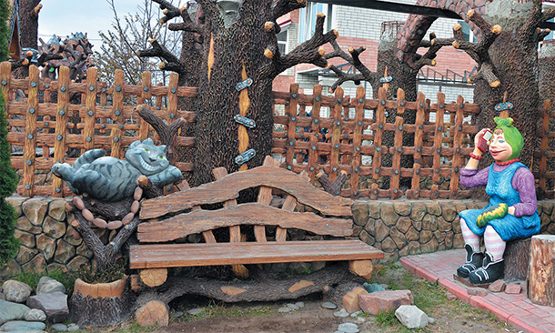 Фото В Брянске построено Тридевятое царство (10 фото) из раздела  /