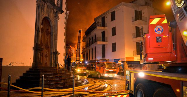 Фото Сильнейшие пожары в Португалии из раздела  /