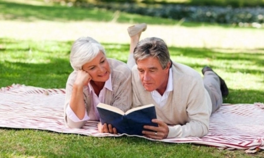 Фото Факт: любители чтения живут дольше из раздела  /