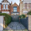 Дом шириной 3 метра продают за $1000000 (%%items%% фото)