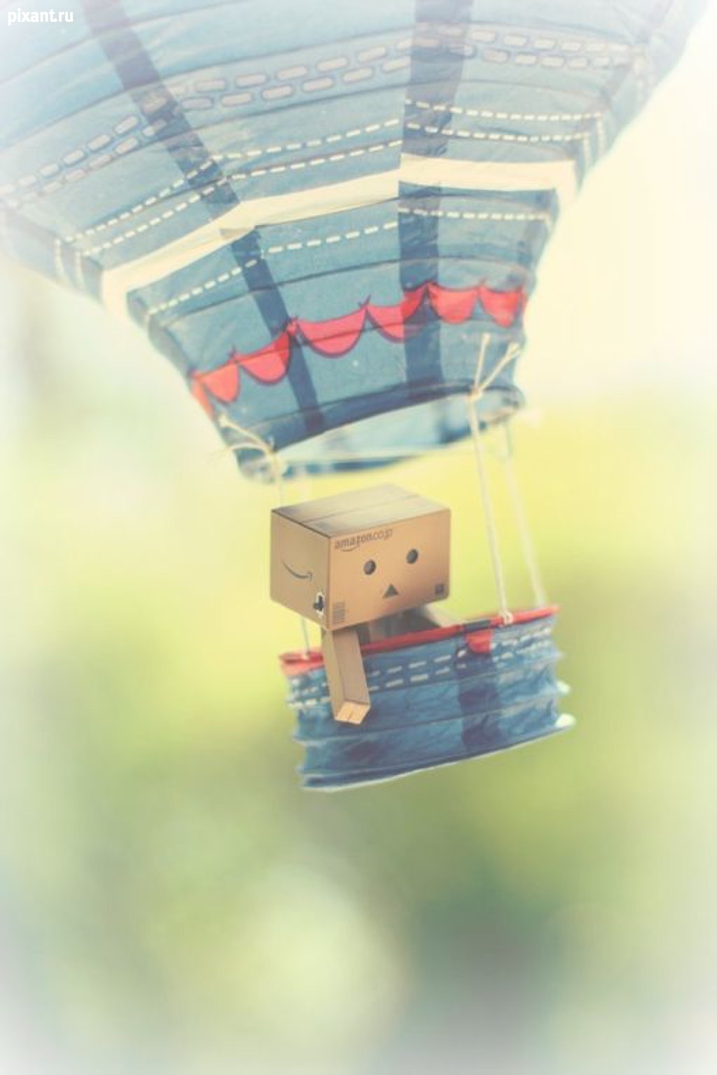 Фото Приключения человечка из картонной коробки Данбо: 131 фото из раздела /