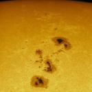 Гигантские темные пятна на Солнце