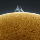 Гигантские выбросы газа на Солнце