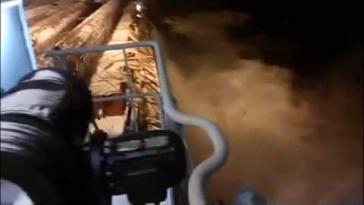 Фото Как потерять весь груз во время шторма из раздела Видео / море