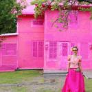 Фото Художница превратила развалину в кукольный домик (12 фото) из раздела  /