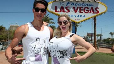 Фото Они прошли более 350 операций, чтобы стать Барби и Кеном (7 фото) из раздела  /