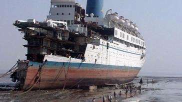 «Берег Мертвецов», или куда корабли приходят умирать