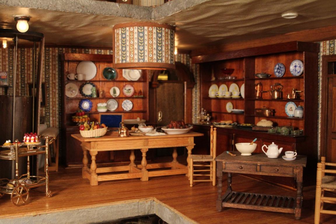 Фото Самый дорогой миниатюрный дом (30 фото) из раздела  /