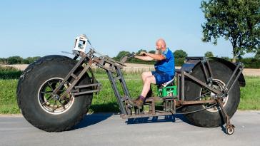 Изобретатель из Германии создал тяжелейший в мире велосипед