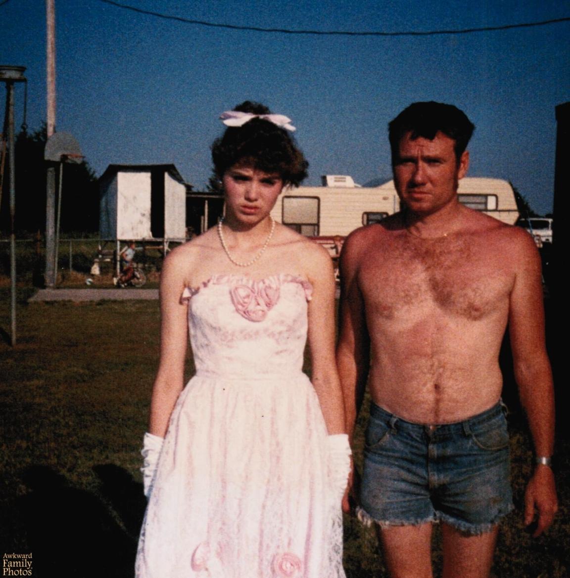 Фото Самые щекотливые семейные портреты (14 фото) из раздела  /