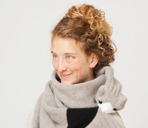 Фото Мяу-мяу кис-кисс шарф с кошечкой из раздела /