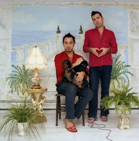 Фото Самые щекотливые семейные портреты (14 фото) из раздела  /