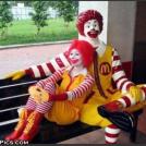 Фото Рональд Макдональд: что творит этот отвратительный клоун из раздела  /