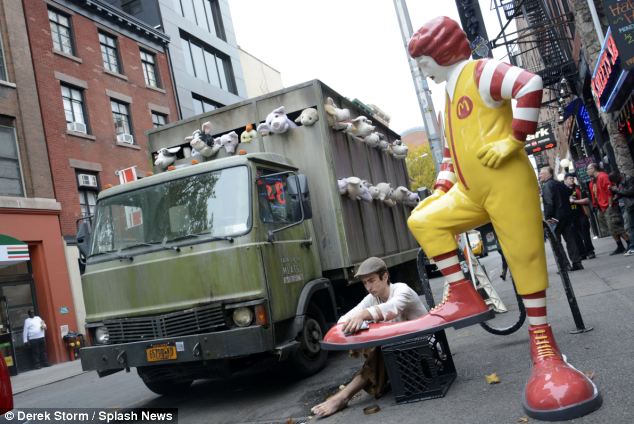 Фото Рональд Макдональд: что творит этот отвратительный клоун из раздела /