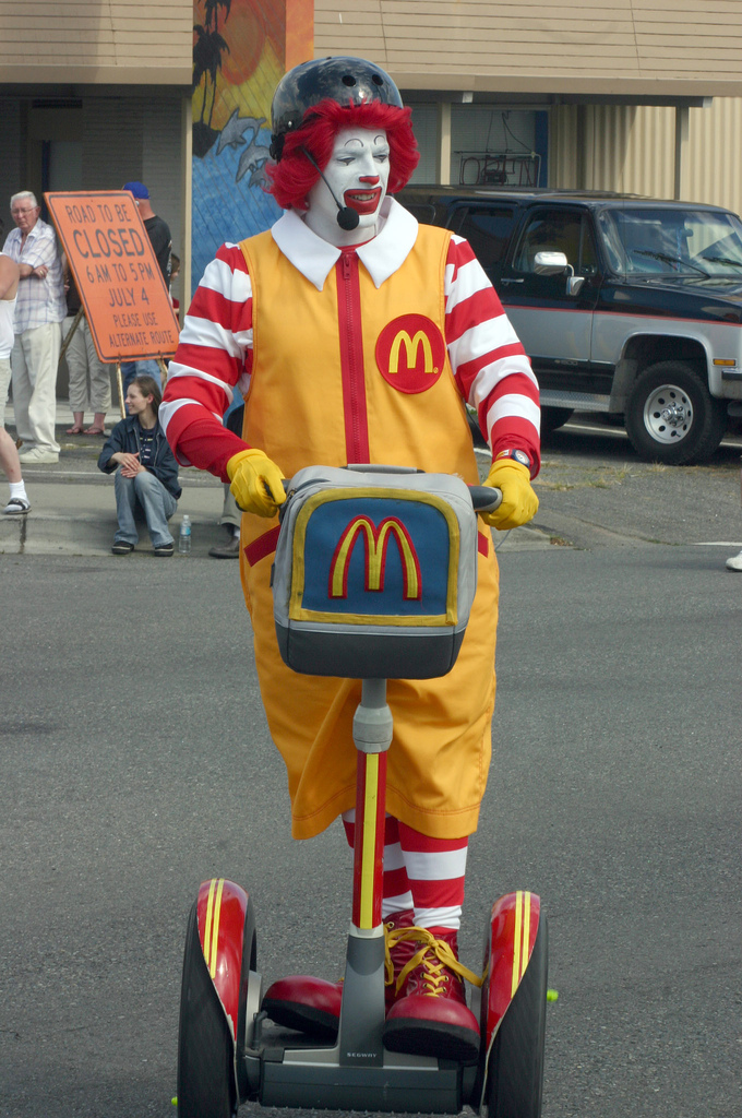 Фото Рональд Макдональд: что творит этот отвратительный клоун из раздела /