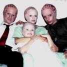 Фото Самые щекотливые семейные портреты (14 фото) из раздела  /