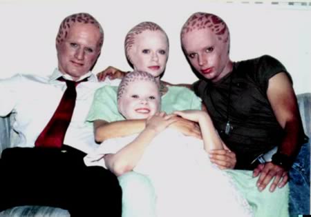 Фото Самые щекотливые семейные портреты (14 фото) из раздела  /