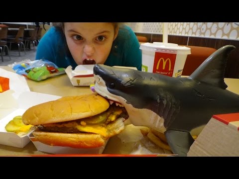 Фото Акула против бигмака из раздела  /
