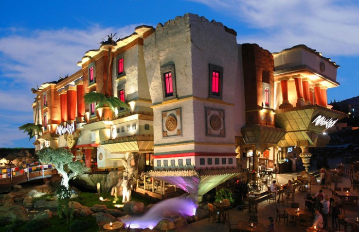 Дом Катманду (Испания)