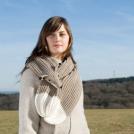 Фото Шарф на девушке в виде лисы из раздела  /