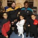 Отставники с Энтерпрайза завели семью