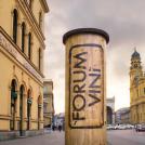 Реклама форума виноделов превратила столбы в винные пробки