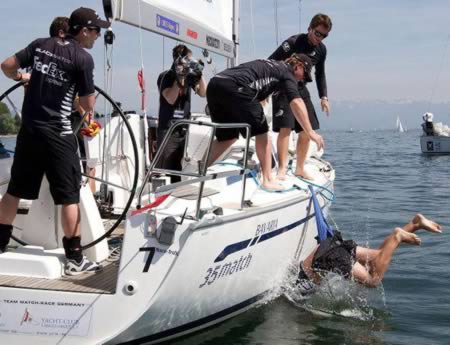 Спасение утопающих - веселое занятие