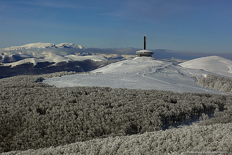 Фото «Бузлуджа» — разрушенная святыня болгарских коммунистов (9 фото) из раздела  /