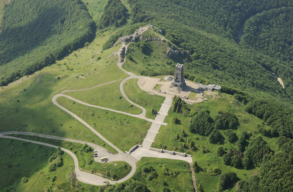 Фото «Бузлуджа» — разрушенная святыня болгарских коммунистов (9 фото) из раздела  /