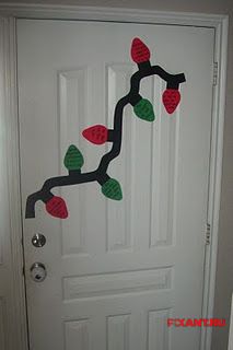 Фото 20 идей креативного оформления дверей на Новый Год и Рождество из раздела /