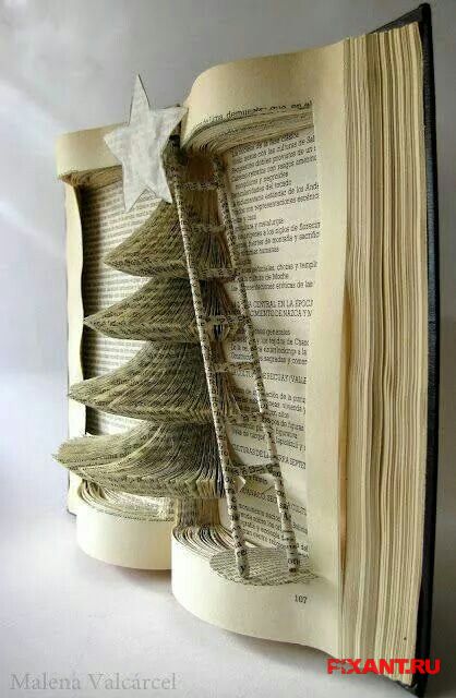 Елка из ненужной книги