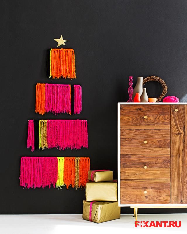 Новогодняя елка из цветных ниток или пряжи