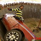 Индийские колодцы смерти: сумасшедший цирковой аттракцион без страховки