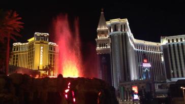 Лас-Вегас против онлайн-казино?