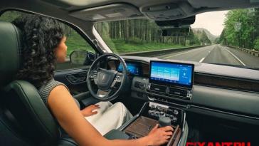 Lincoln Corsair: вождение без помощи рук